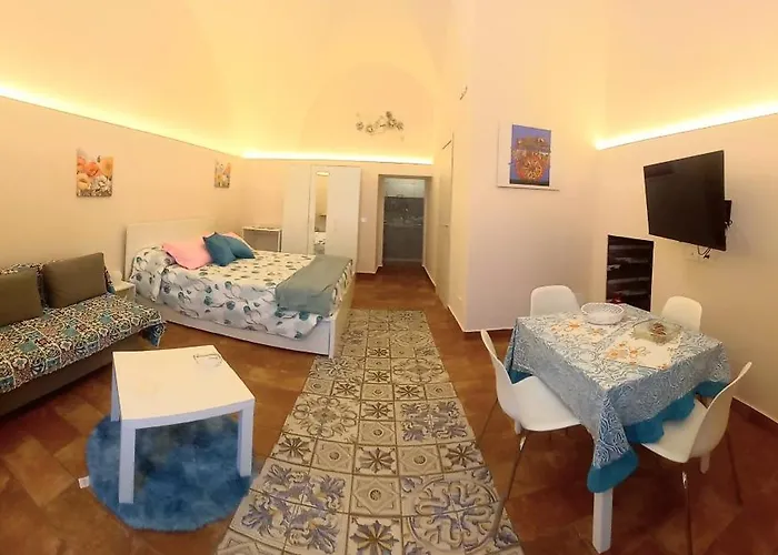 La Casa Di Federico II